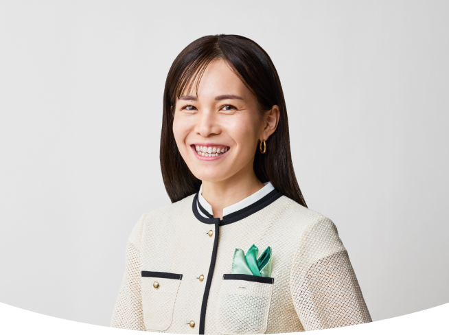 チームみらい・大阪府選挙区 総支部長の平りさこのポートレート写真